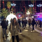 Entrenadora y monitora per educar a los niños y niñas